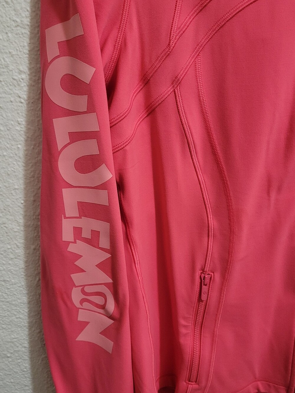 Rare Lululemon x Disney Define Jacket Nulu - Picture 3 of 8